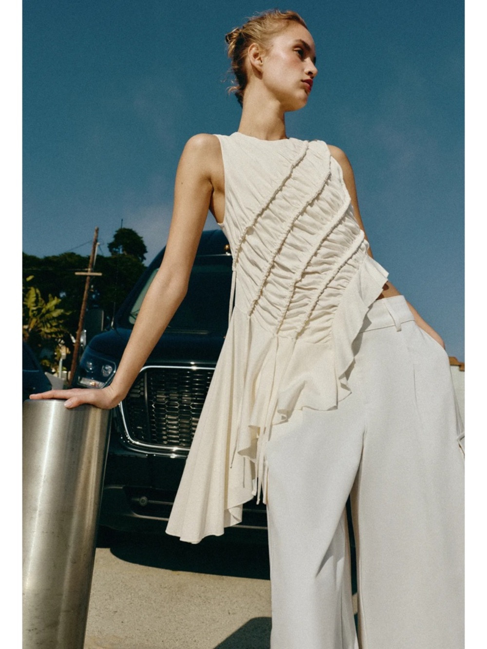 Zara ASYMMETRIC RUCHED TOP